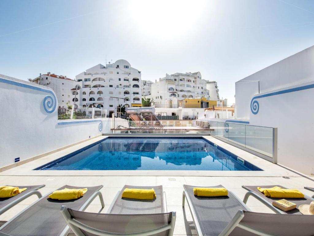Holiday Home Cristal VIP Properties by Interhome