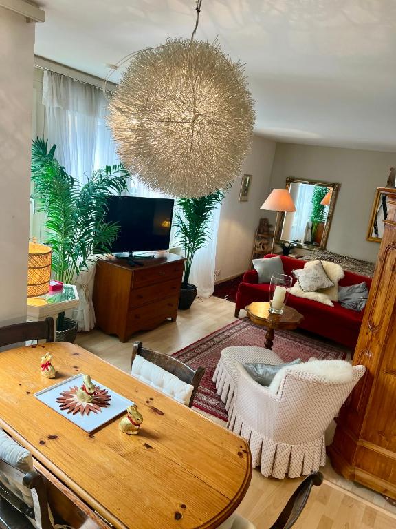 TV a/nebo společenská místnost v ubytování Romantic Space