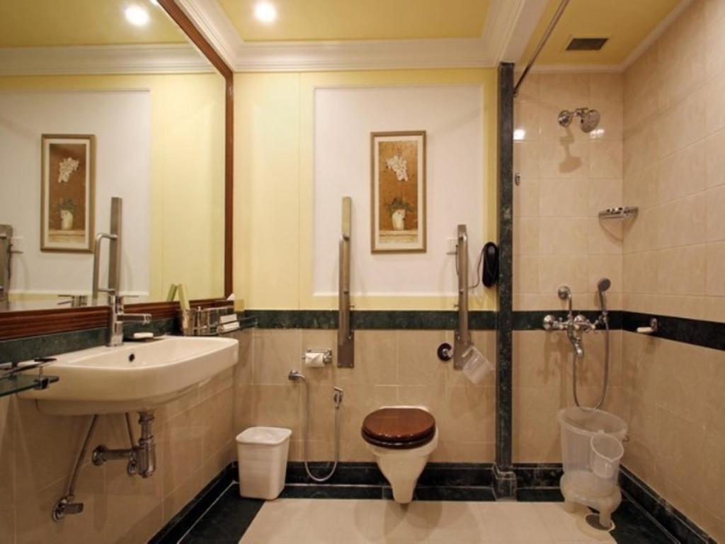 Koupelna v ubytování Radisson Hotel Jalandhar
