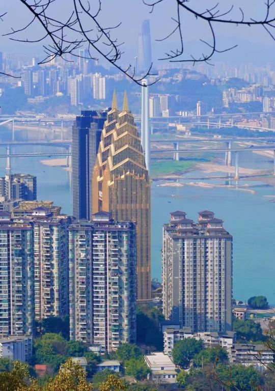 Vista generica su Chongqing o vista sulla città dall'interno dell'hotel