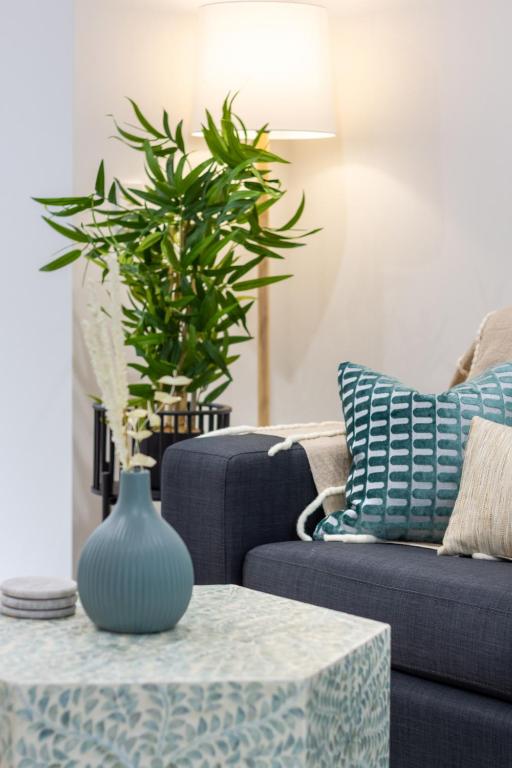 Style meets comfort 2 Bed CHCH CBD - Resim 24