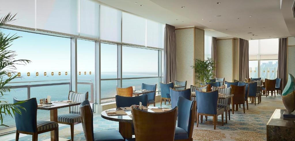 Restaurace v ubytování Shangri-La Qinhuangdao