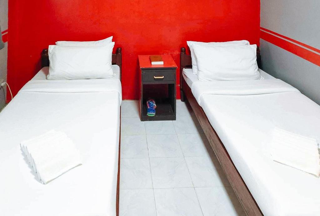 RedDoorz @ Hotel Dian Aparri - Habitación Gemela