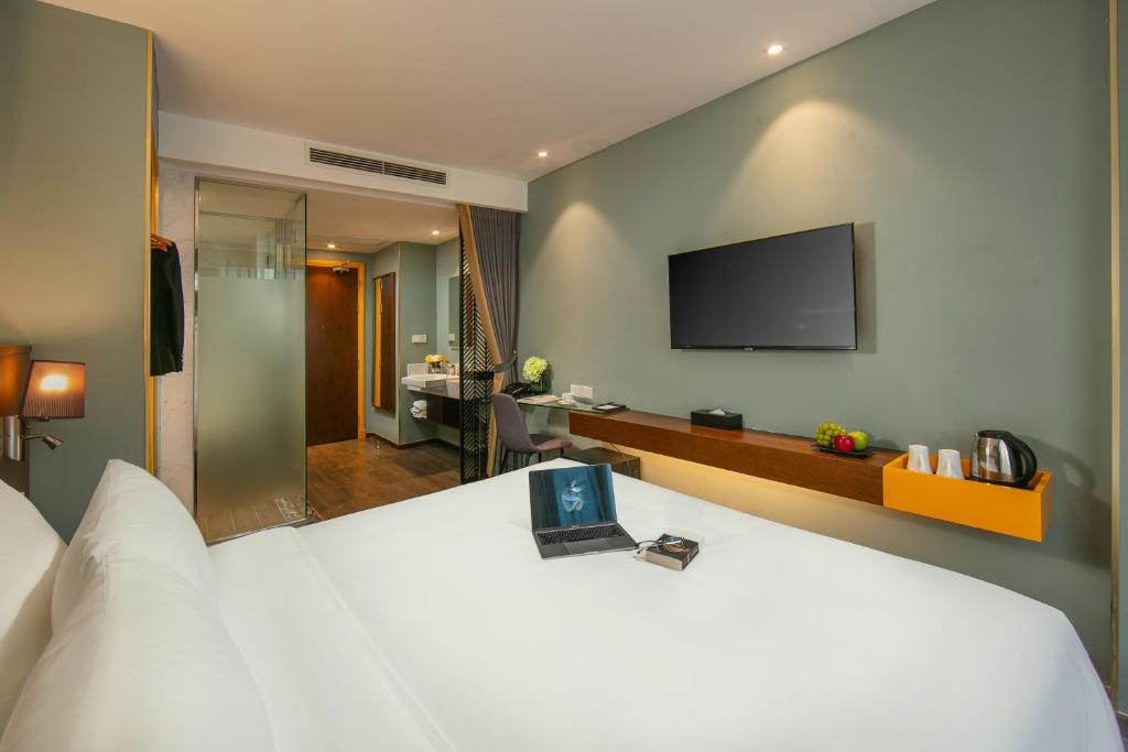 TV a/nebo společenská místnost v ubytování GRAND CITITEL Hanoi Hotel & Spa