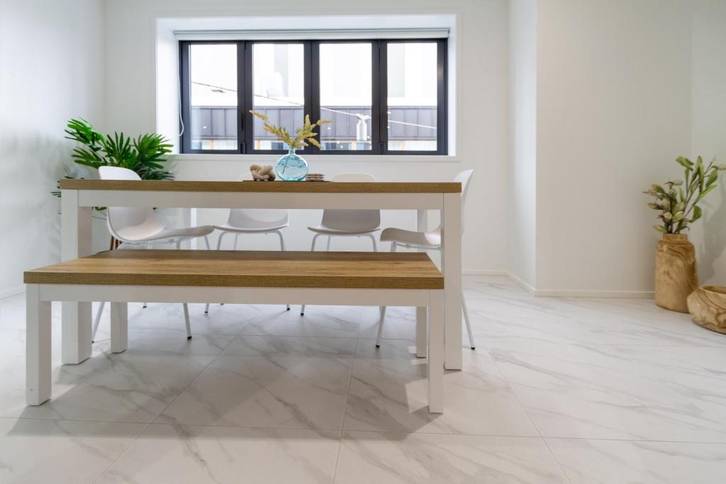 Style meets comfort 2 Bed CHCH CBD - Resim 13