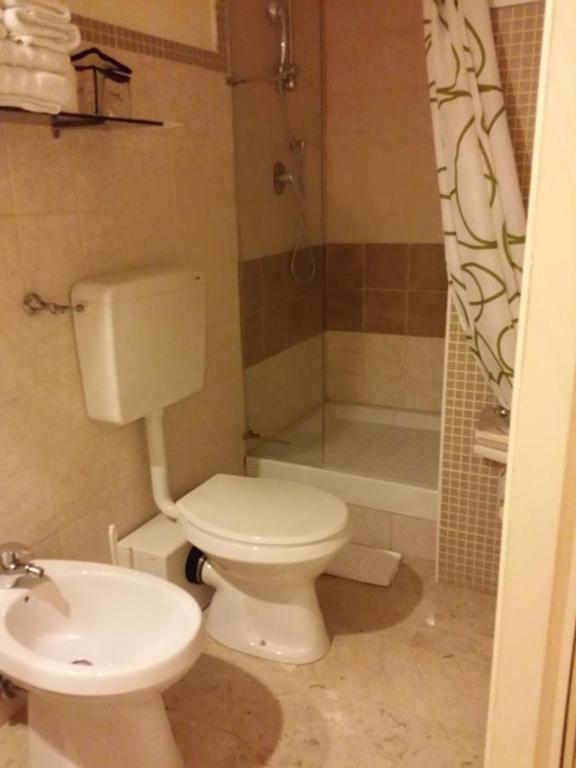 Łazienka w obiekcie Aparthotel TURNONE