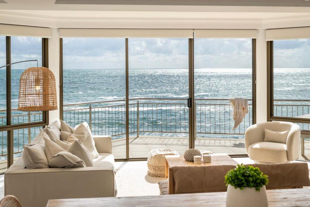 Χώρος καθιστικού στο Oceans 8 - Oceanstays