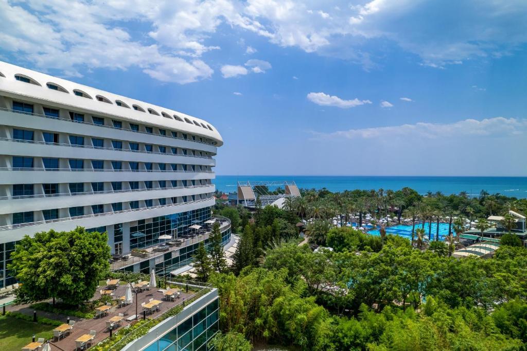Bazén v ubytování Concorde De Luxe Resort - Prive Ultra All Inclusive nebo v jeho okolí