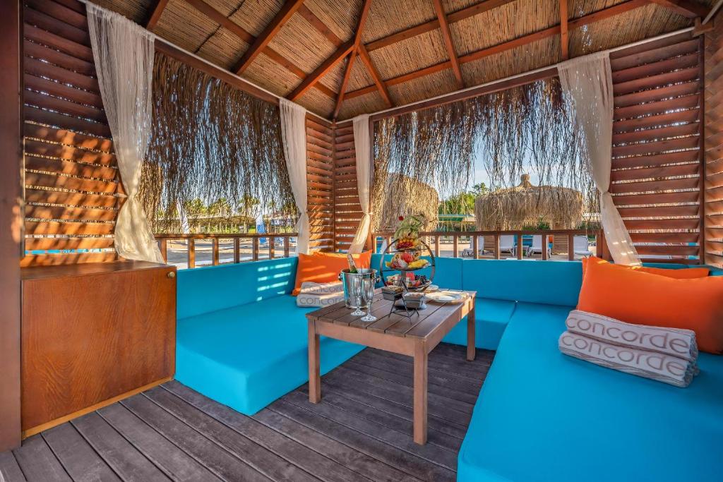 Posezení v ubytování Concorde De Luxe Resort - Prive Ultra All Inclusive