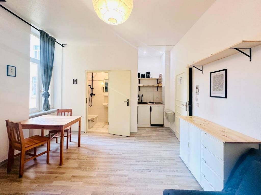 Saale, Marktplatz Zentrum, Apartmenthaus am Dom von Plant Room - One-Bedroom Apartment