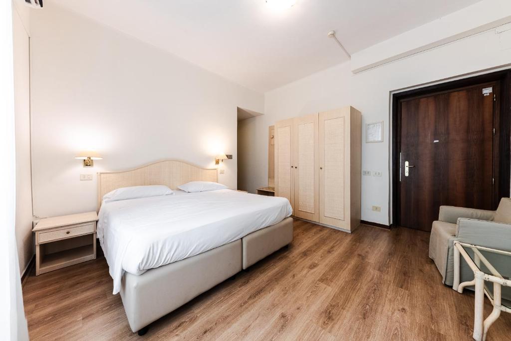 Hotel La Capannina - Resim 17