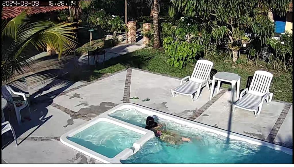 Bazén v ubytování Casa na Praia com Piscina nebo v jeho okolí