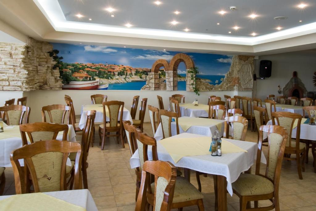 Restaurace v ubytování Hotel Villa List