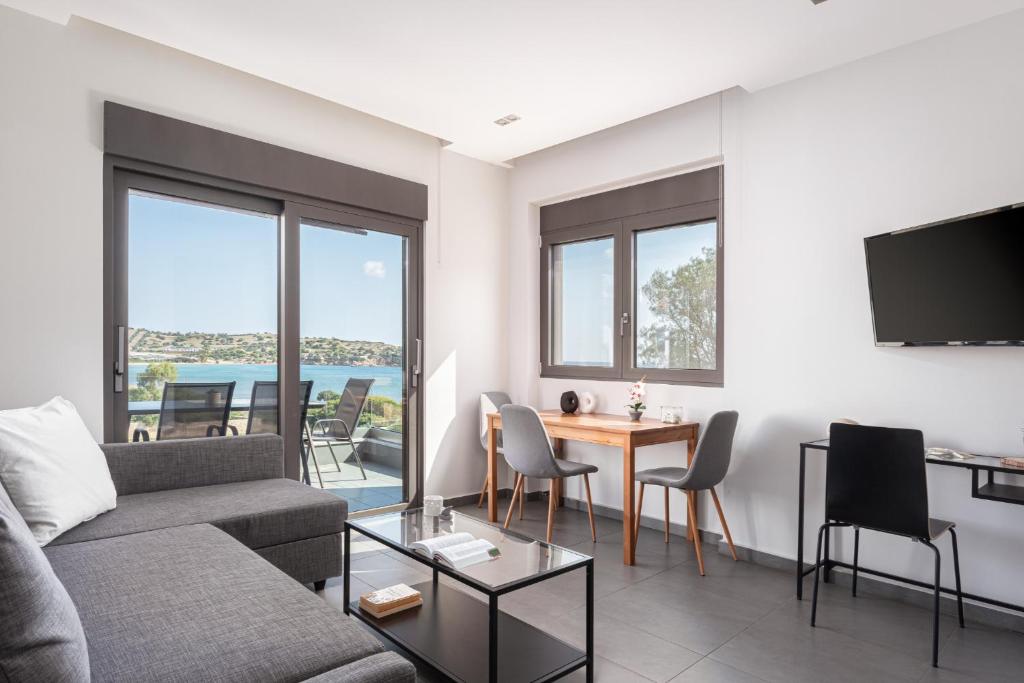 Posezení v ubytování Cape Sea View Residence at Sounio