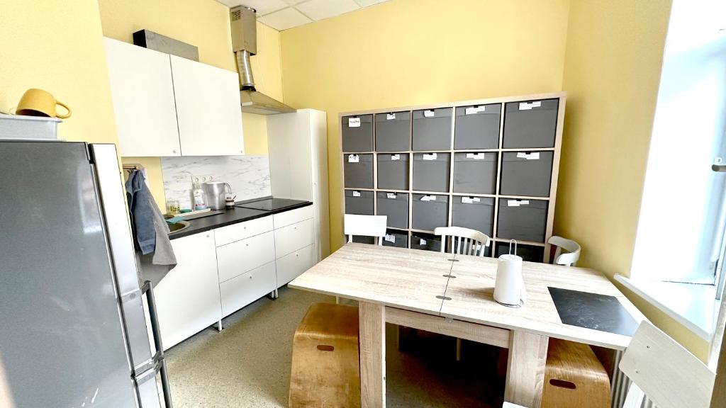 Kuchyň nebo kuchyňský kout v ubytování Central Hostel