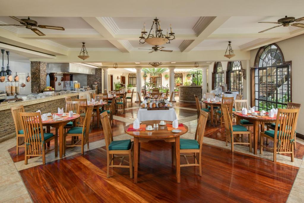 Restaurace v ubytování Fairview Hotel Nairobi