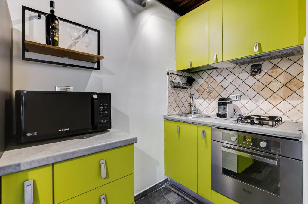 Kuchyňa alebo kuchynka v ubytovaní Chiavari Apartment