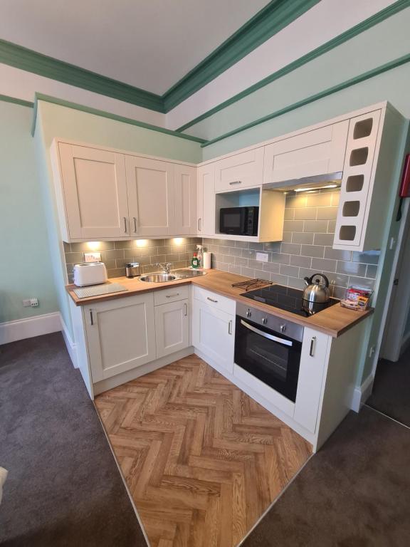 Meadowside Holiday Apartments - Studio With Garden View