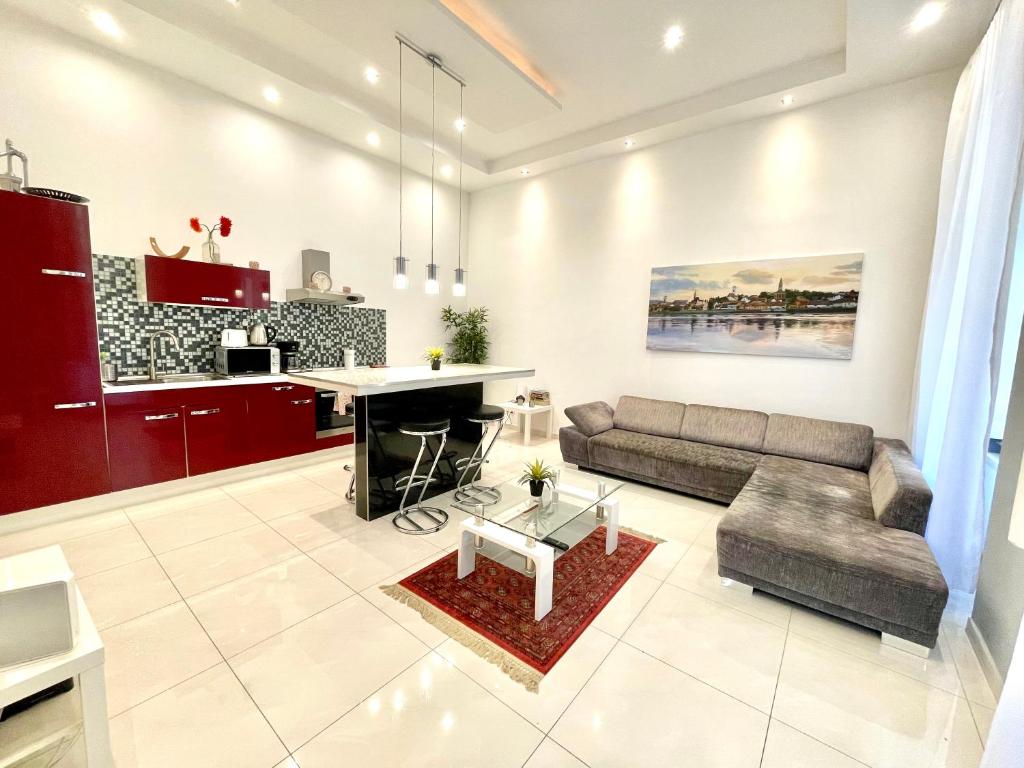 Amazing Swedish 3 ROOMS Apartment in the City Center 1073 Budapest, 35 Erzsébet körút kép - 1