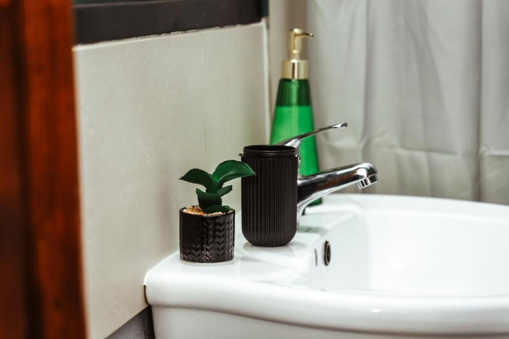 Casa Rosu - Resim 18