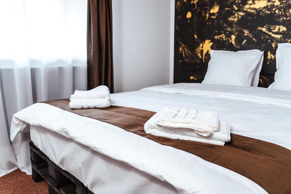 Casa Rosu - Resim 22