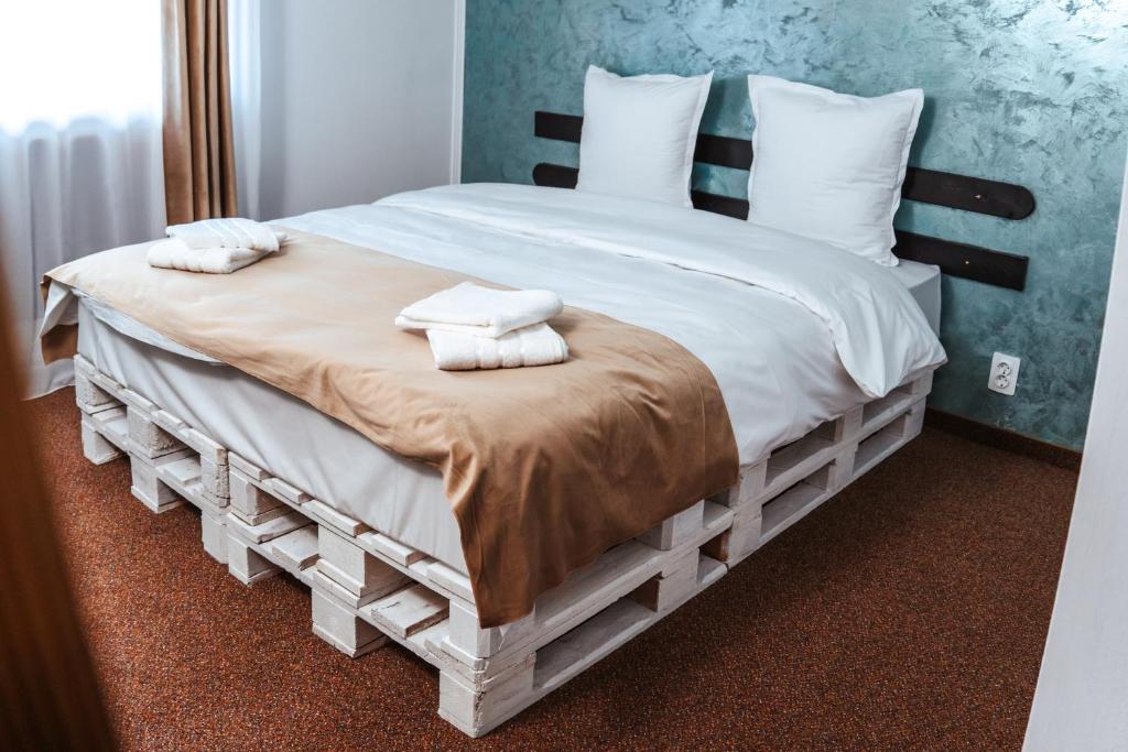 Casa Rosu - Resim 21