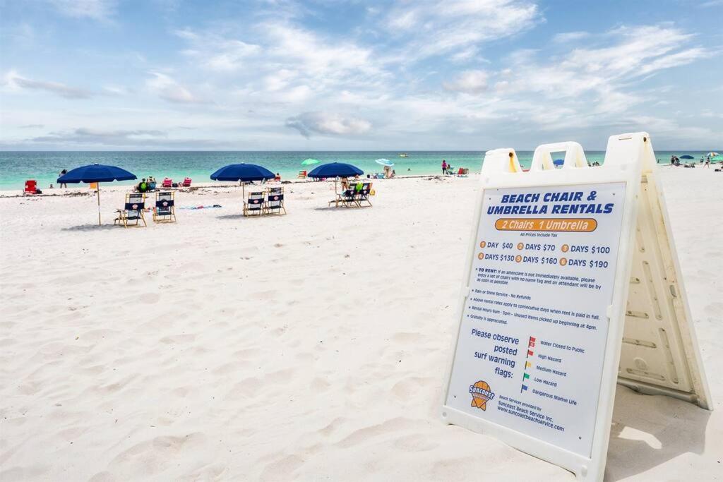 Ein Strand an oder in der Nähe des Ferienhauses