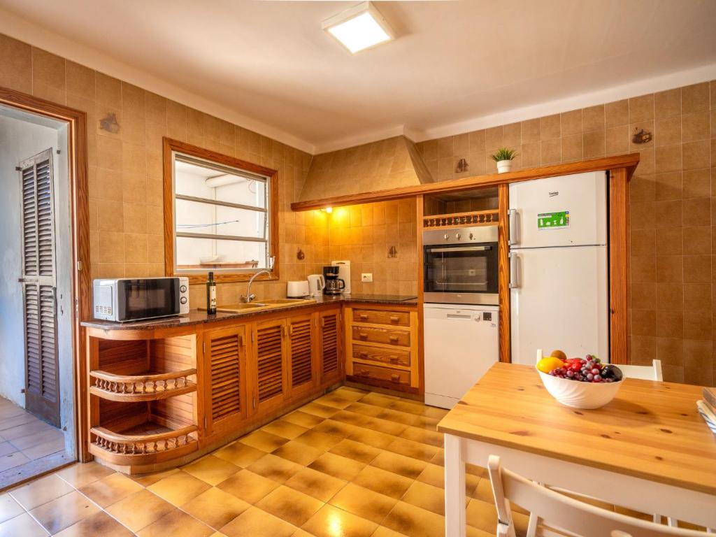 Kuchyň nebo kuchyňský kout v ubytování Holiday Home Clara R by Interhome