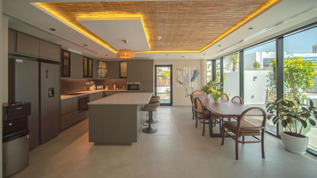 Nas House Private & Shared Villas - Resim 5