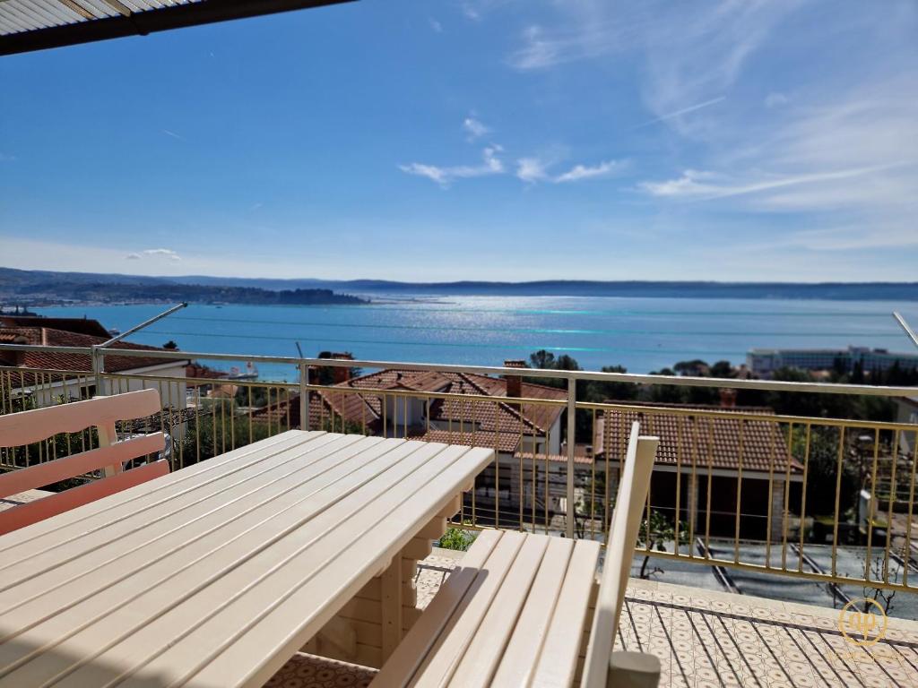 Peisaj natural din apropierea acestui apartament