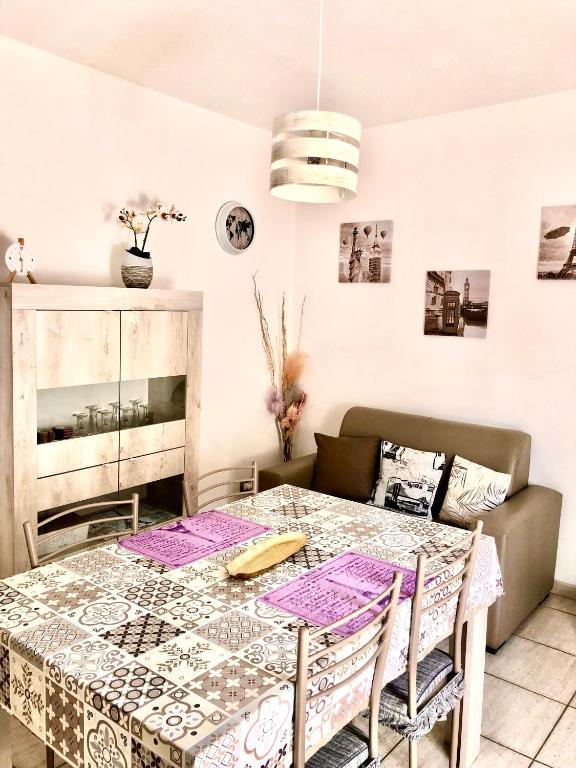 La Maison de Famille Appartamento Indipendente con Cucina e Lavatrice - Casa De Una Habitación