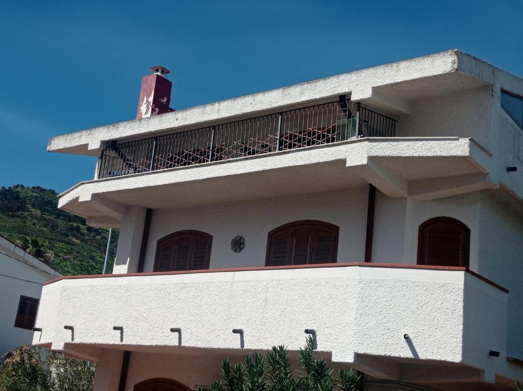 Балкон или терраса в Mansarda con terrazzo vista mare