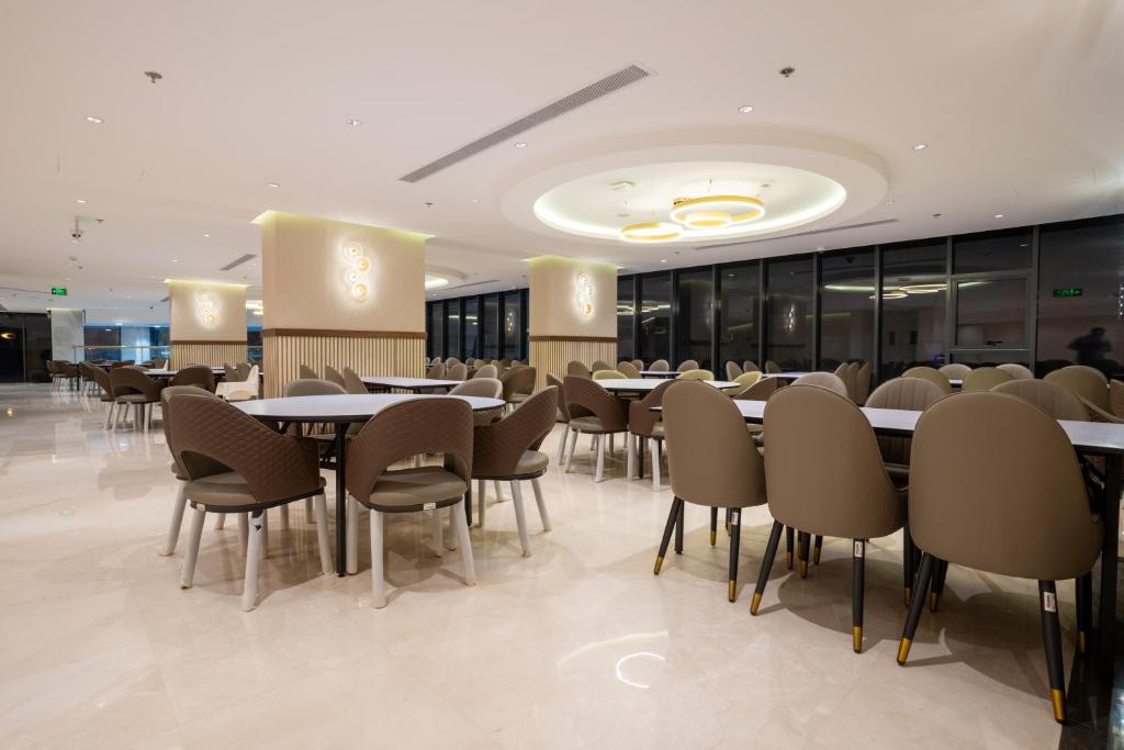 Restaurace v ubytování Rawha Al Maqam Ajyad Hotel