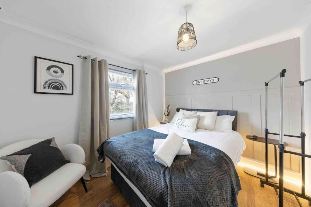 Gallery image of Airy 2 Bed - Long Stays Welcome in Rainham