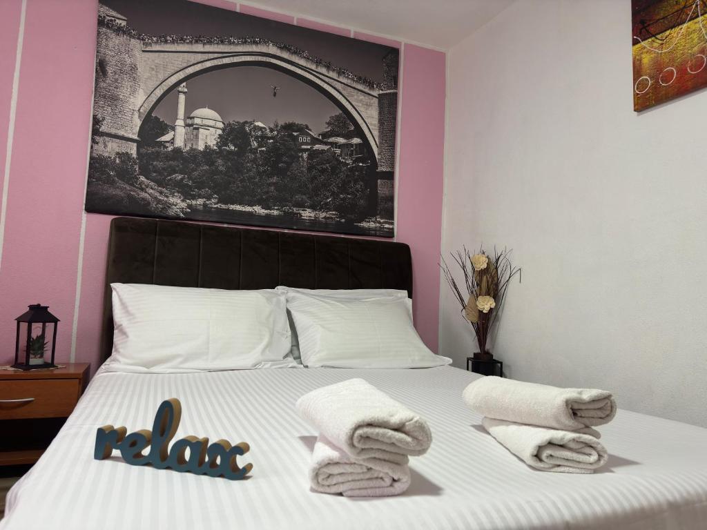 Ліжко або ліжка в номері FAMILY apartment near Old Town