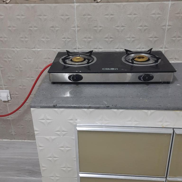 Kuchyň nebo kuchyňský kout v ubytování إستراحة المروج بالجبل الأخضر