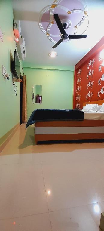 Fotografie z fotogalerie ubytování Shiv Niketan Guest House 200mtr from Shri Ram mandir v destinaci Ayodhya