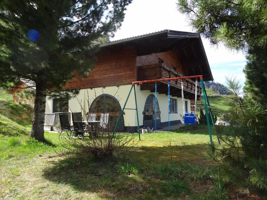a house that is under construction at Chalet Kristall I in Grossarl