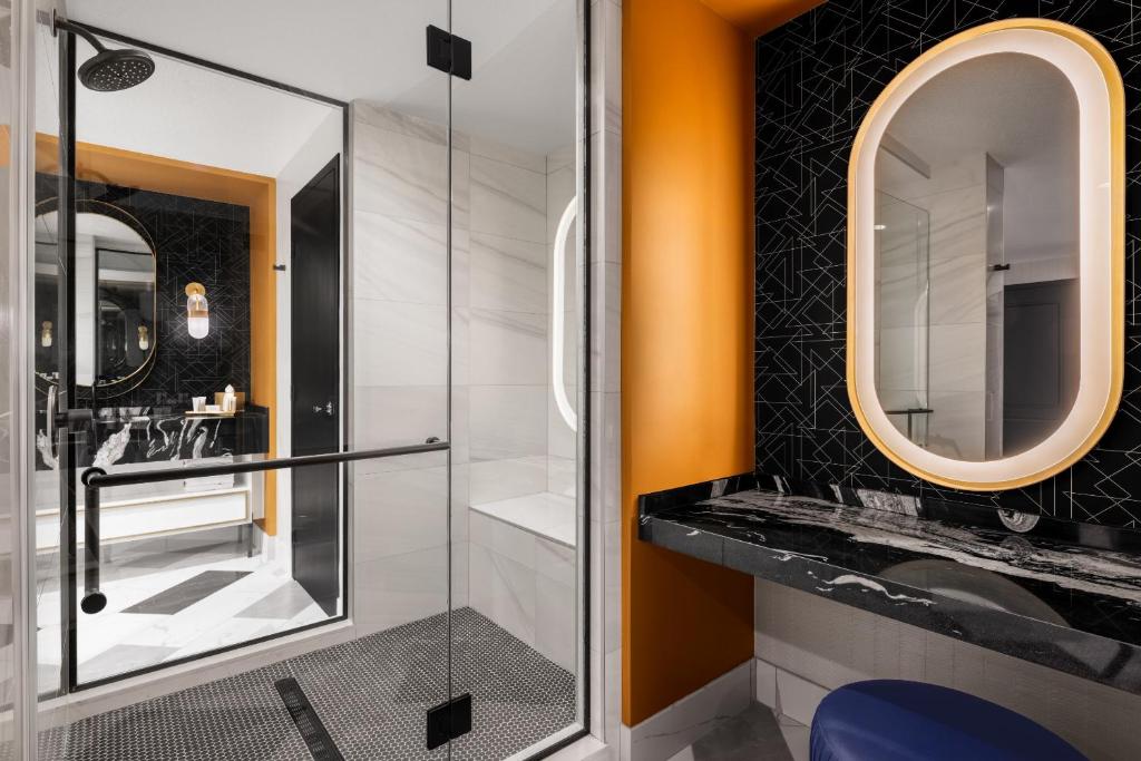 Paris Las Vegas Hotel & Casino - Versailles Executive Suite, 1 King