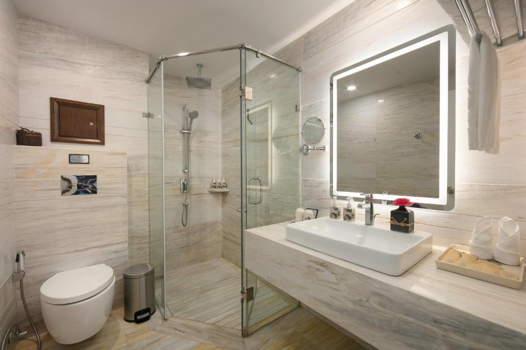 The Oriental Jade Hotel - 16