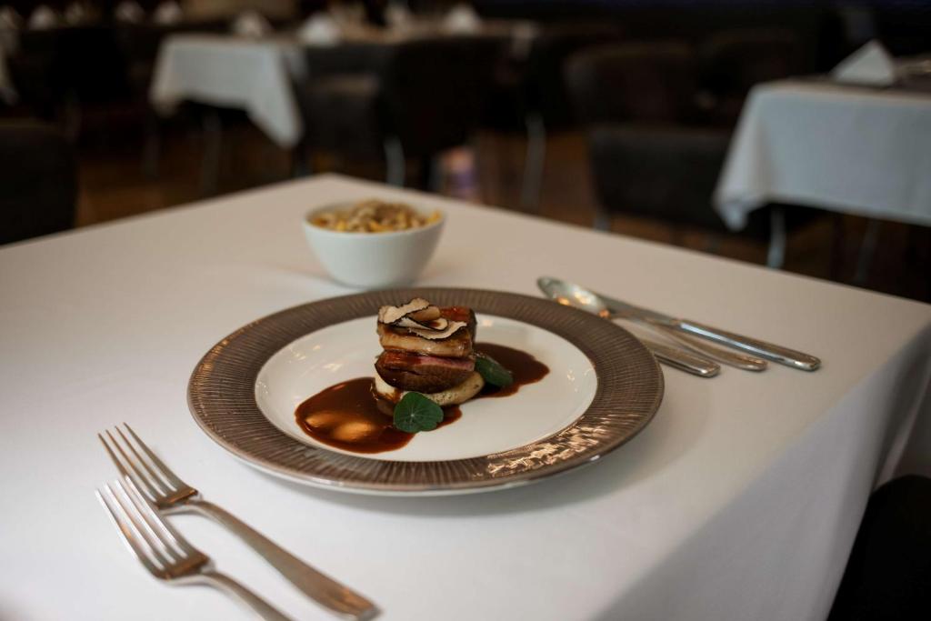 DoubleTree by Hilton Bratislava - Resim 14