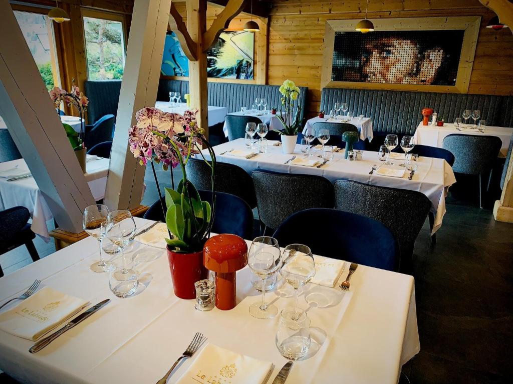 Restaurace v ubytování Hôtel Le Labrador 1971