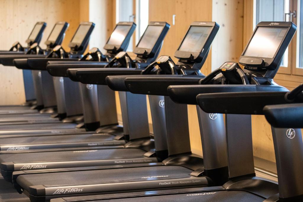 Fitness centrum a/nebo fitness zařízení v ubytování DORMERO HoHo Wien