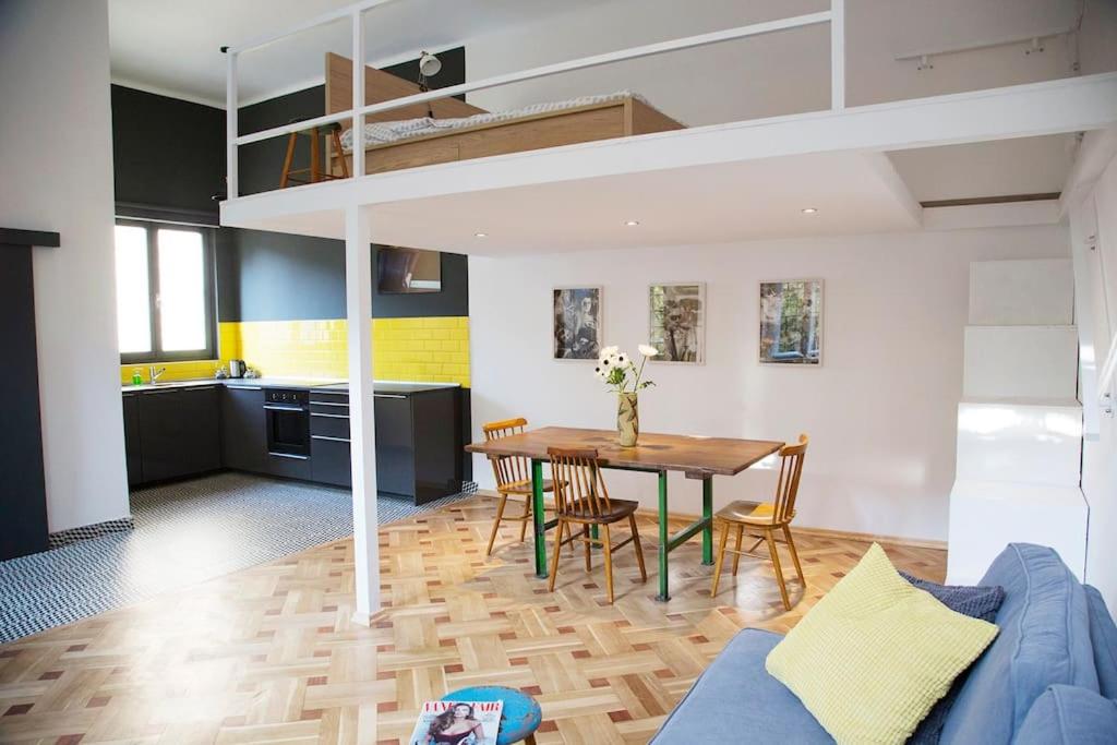 Atelier Central 7 / stylish, bright, quiet 1085 Budapest, 7 Gyulai Pál utca kép - 1