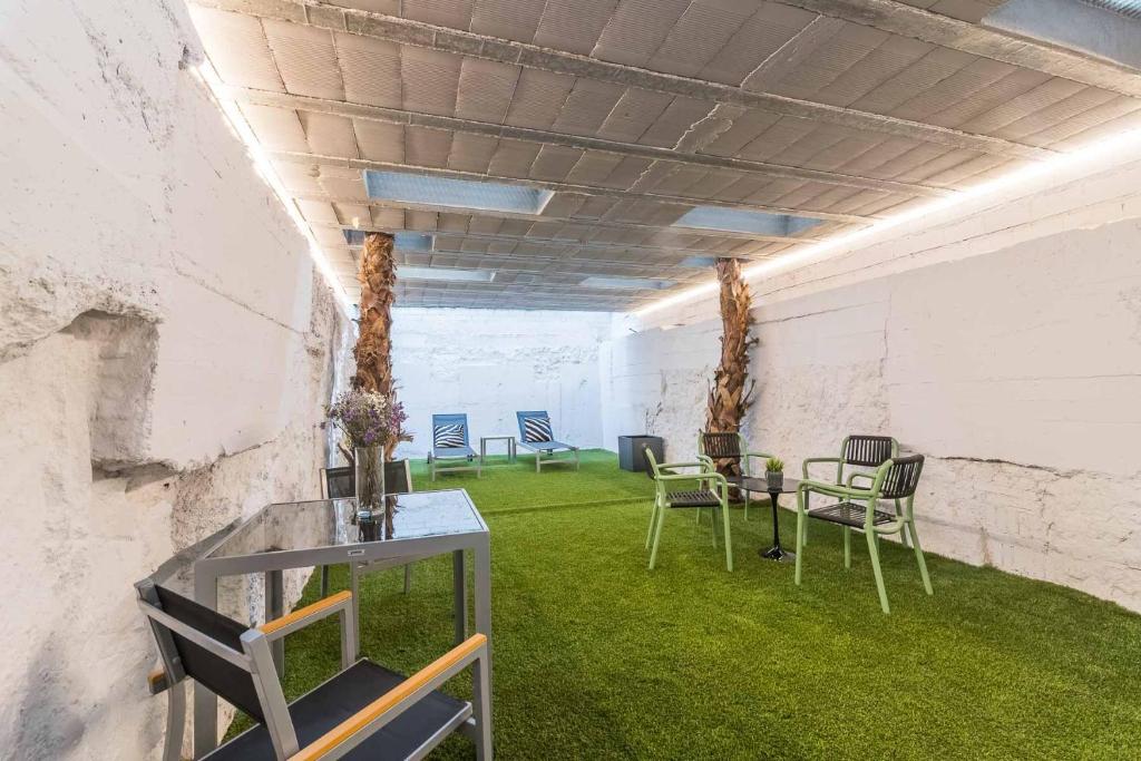 My Space Barcelona Brand New Apartments in City Center - Studio Apartment