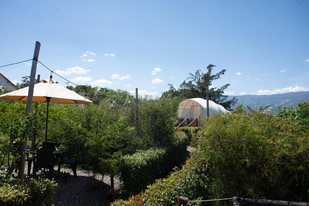 Loodusmaastik of the luxury tent lähedal