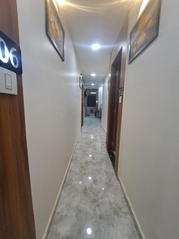 Fotografie z fotogalerie ubytování HOTEL AKASH v destinaci Ahmadábád