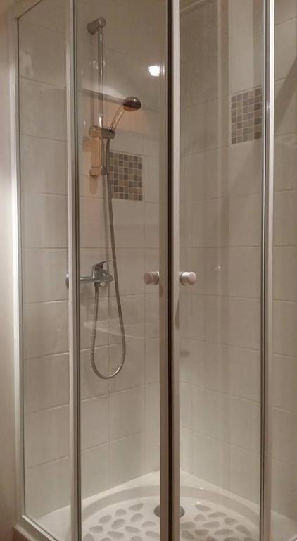 Chambres d'Hôtes La Vallée des Vignes - Salle Familiale Supérieure 5 PAX