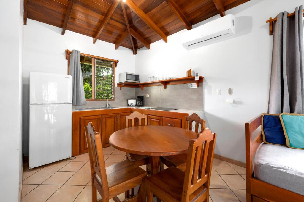 Kuchyň nebo kuchyňský kout v ubytování Hotel Bahia Esmeralda