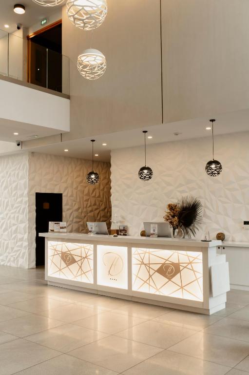 Hotel Dali Val d'Europe, Tapestry Collection by Hilton photo